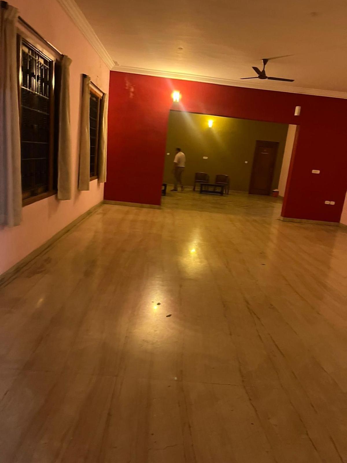 The Alp Hotel Bypass Road مادوراي المظهر الخارجي الصورة